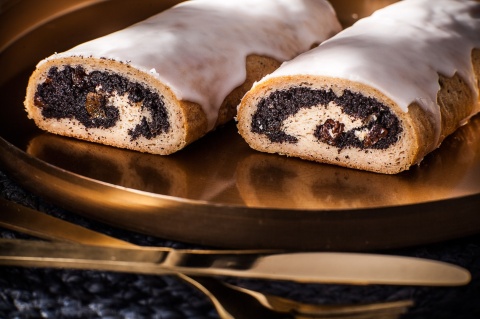 Bezglutenowy MAKOWIEC ZAWIJANY BAKALIOWY Lady Baker z niebieskim makiem, bakaliami i miodem, bez nabiału